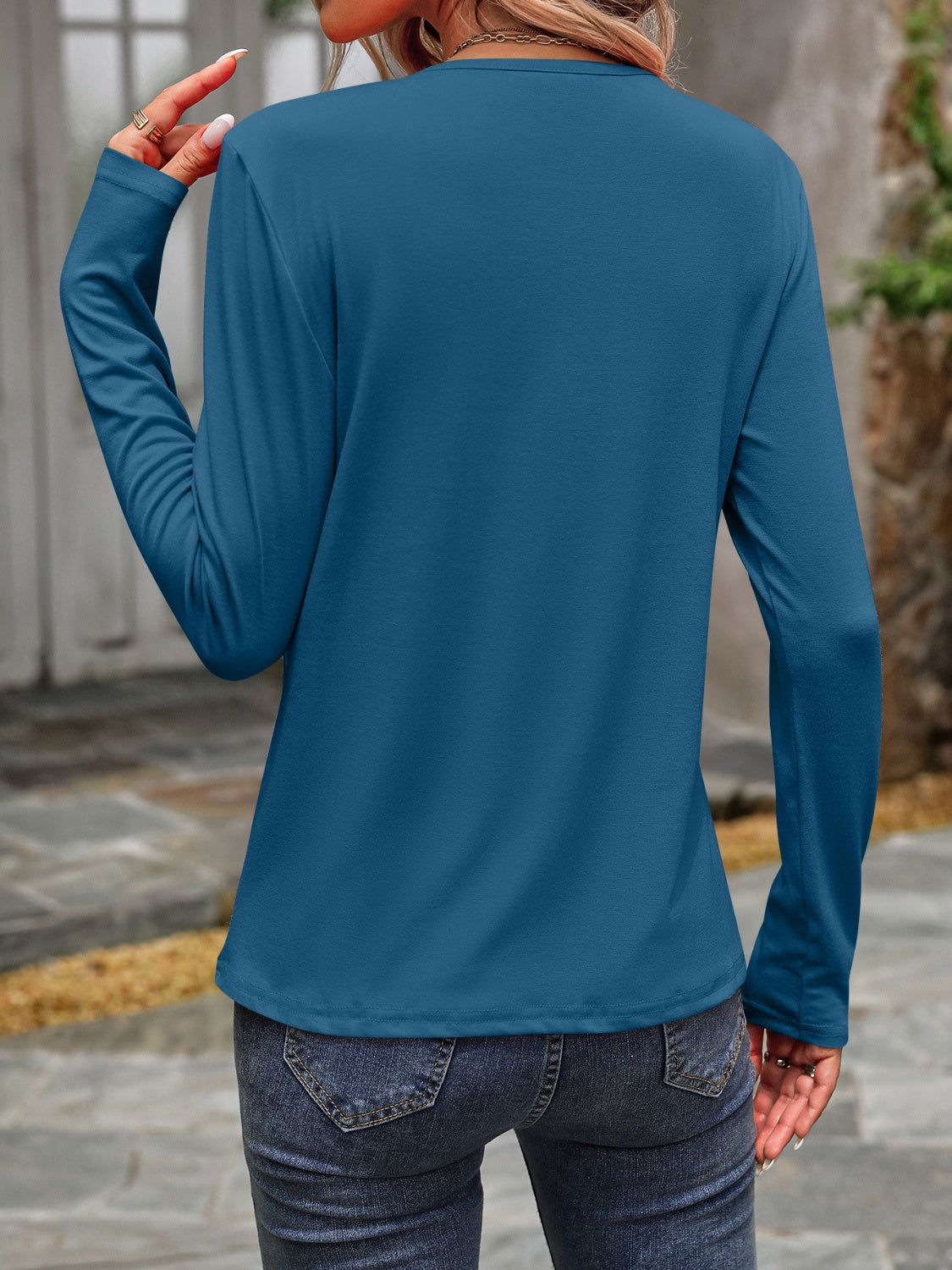 Round Neck Long Sleeve T-Shirt